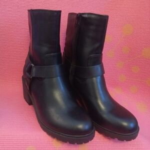 Universal Thread Black Heeled Boots Sz 9.5